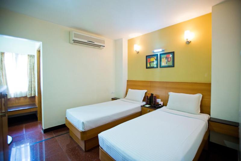 Malles Manotaa Chennai Quarto foto